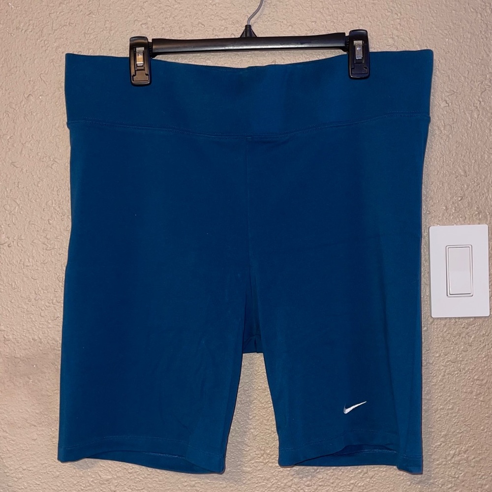Nike Sportswear Shorts Size 2X PLUS SIZE